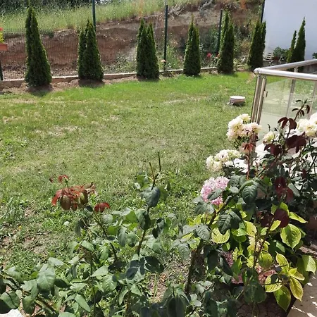 прекрасный с видом на море и бассейном Appartement *